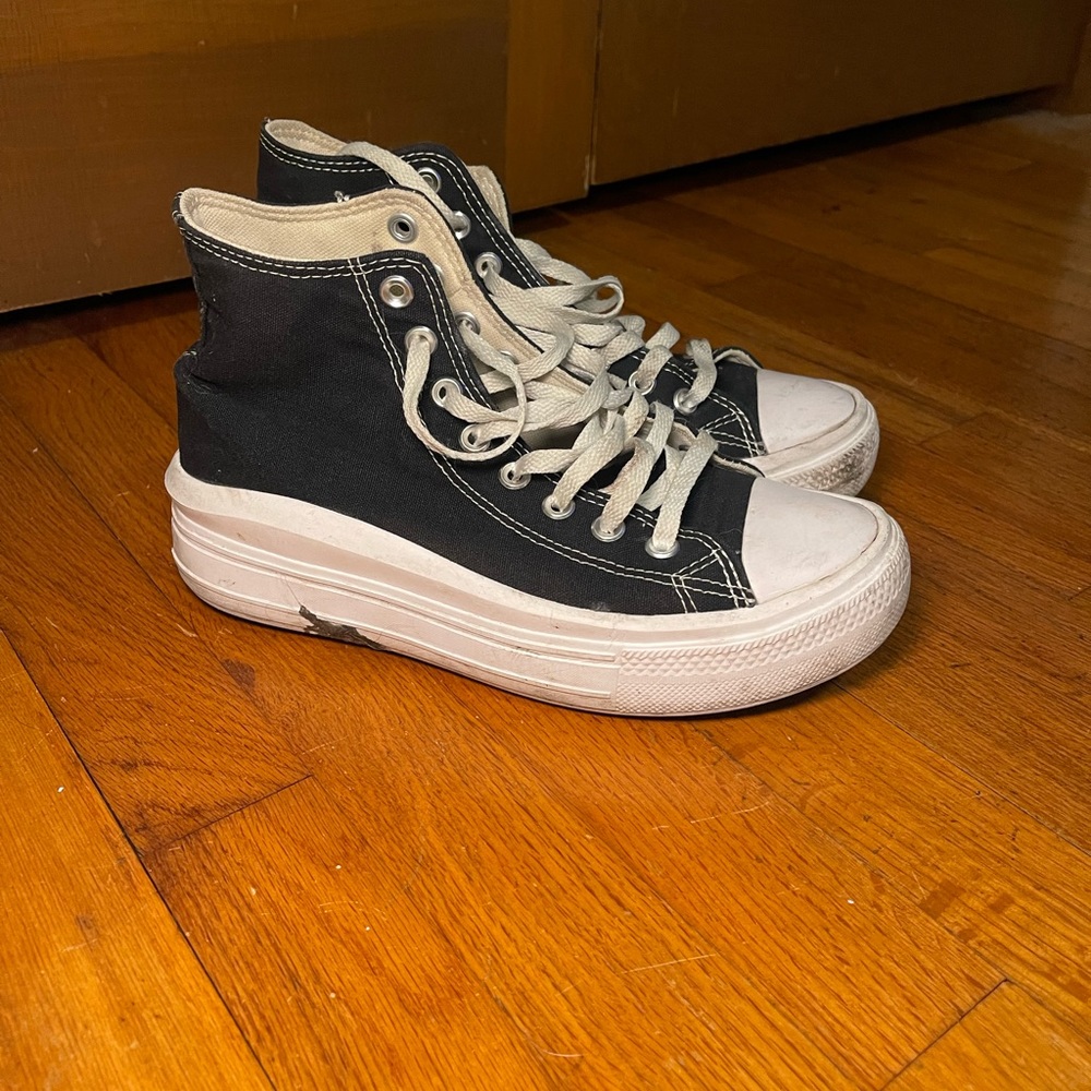 Converse Move Platform